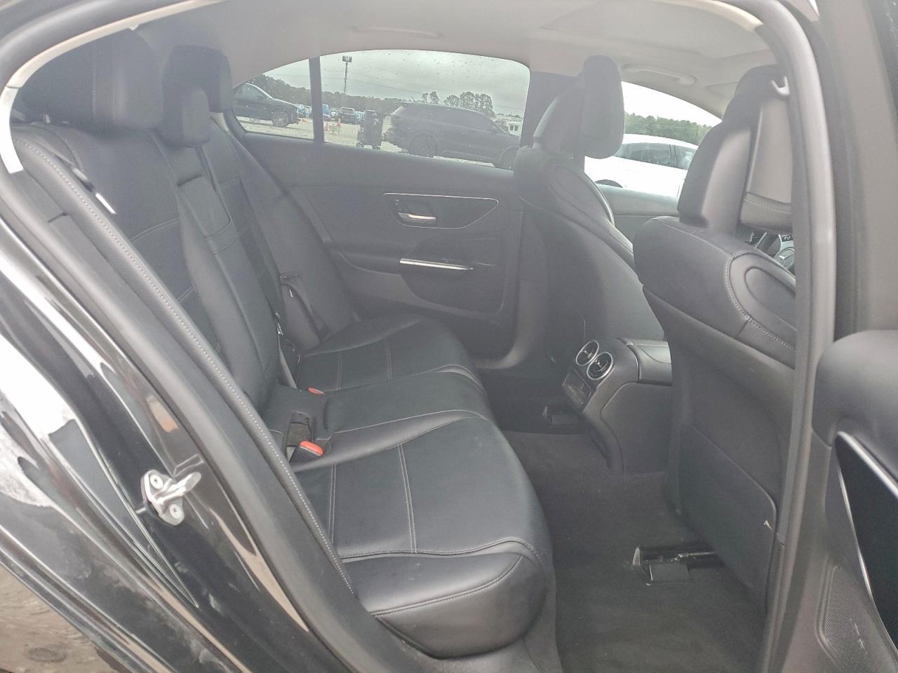 2022 Mercedes-Benz C300