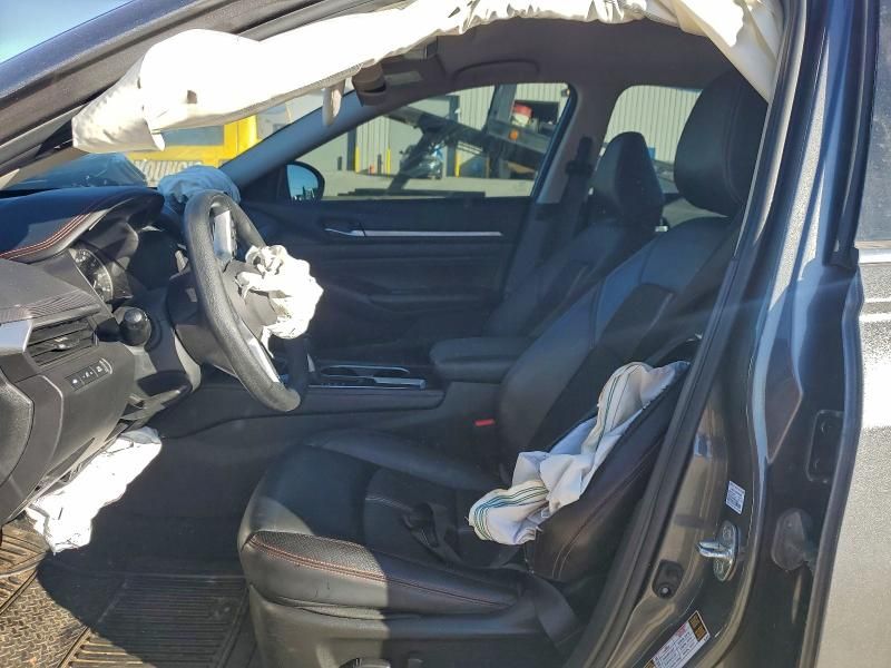 2023 Nissan Altima sr