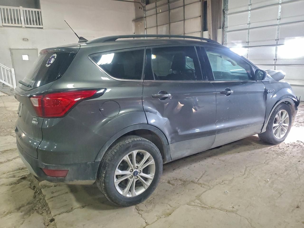 2019 Ford Escape sel
