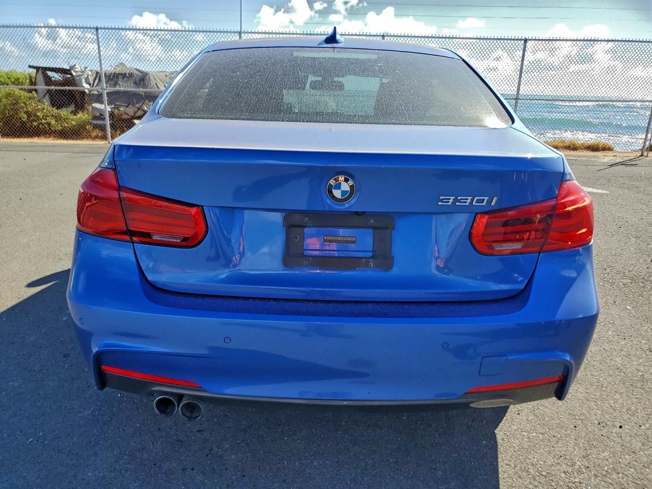 2017 BMW 330 i