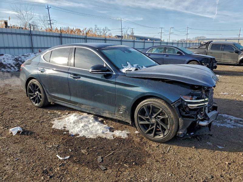 2022 Genesis G70 Base