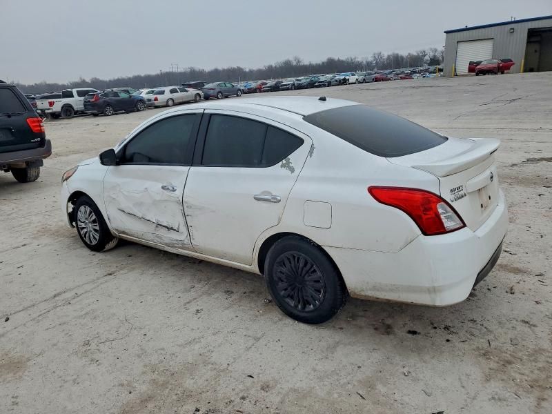 2018 Nissan Versa sv