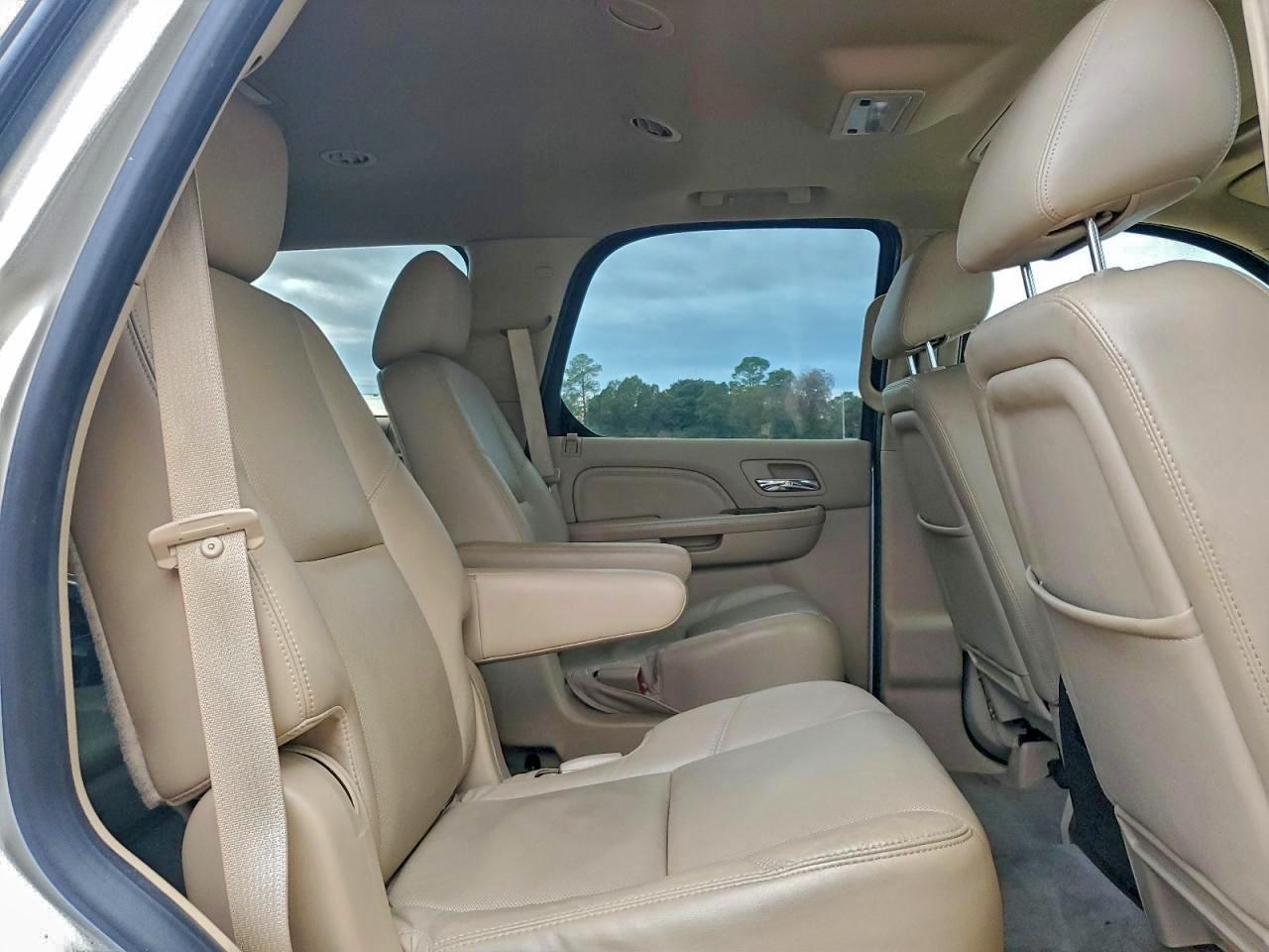 2013 Cadillac Escalade Luxury