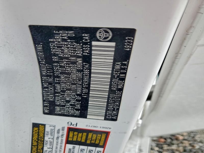 2017 Toyota Camry le