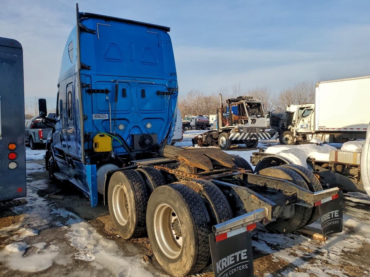 2020 Freightliner Cascadia 126 Semi Truck