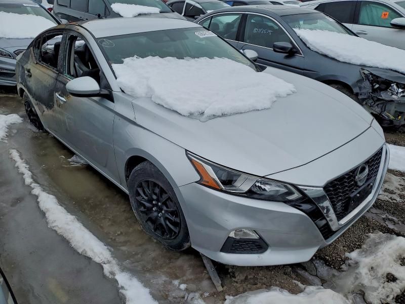 2019 Nissan Altima s