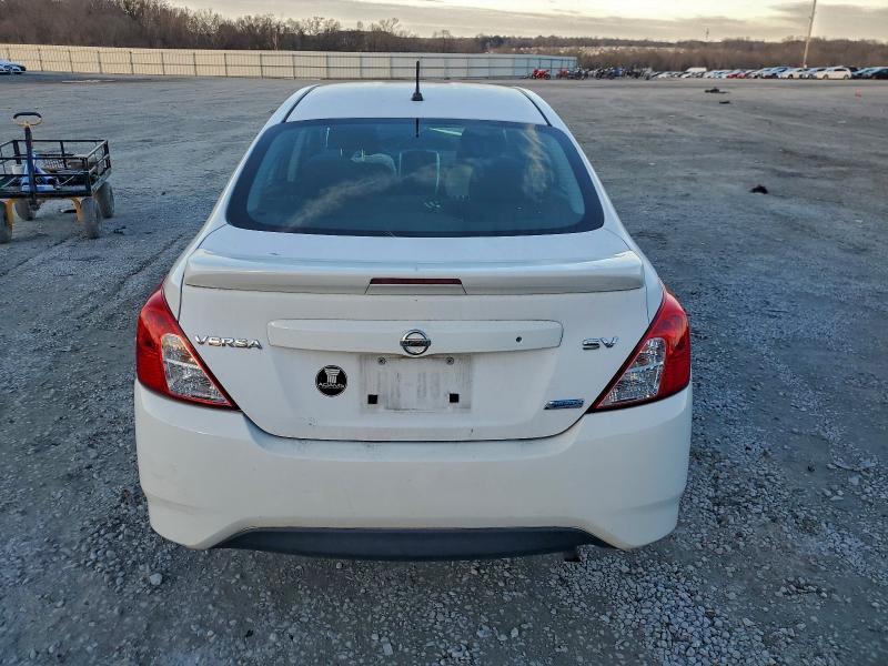 2016 Nissan Versa s