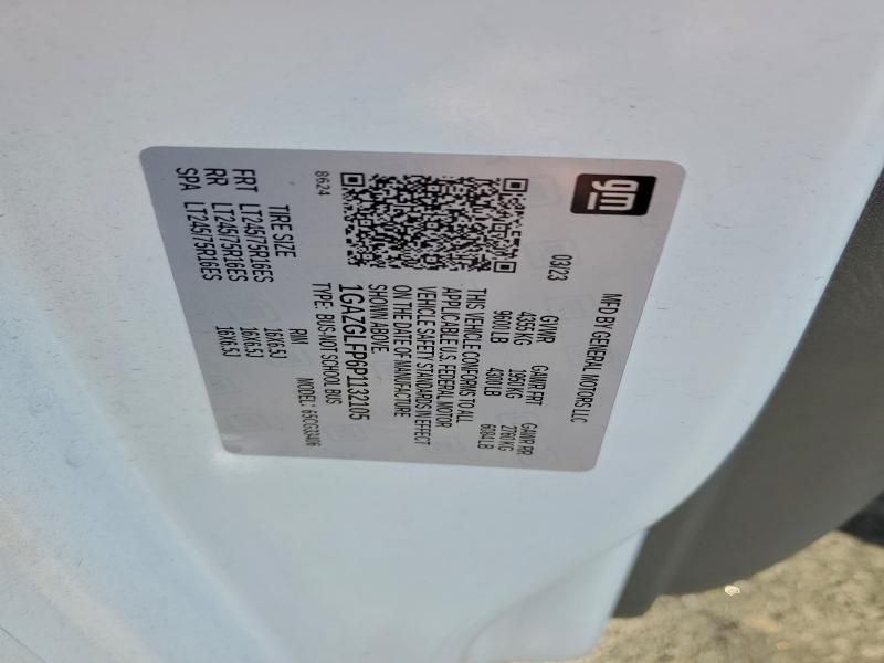 2023 Chevrolet Express G3500 ls