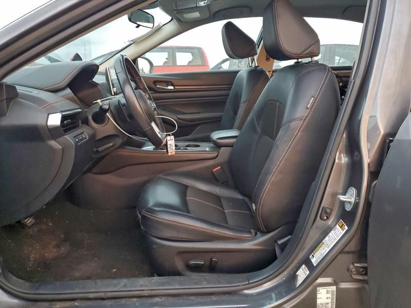 2022 Nissan Altima sr