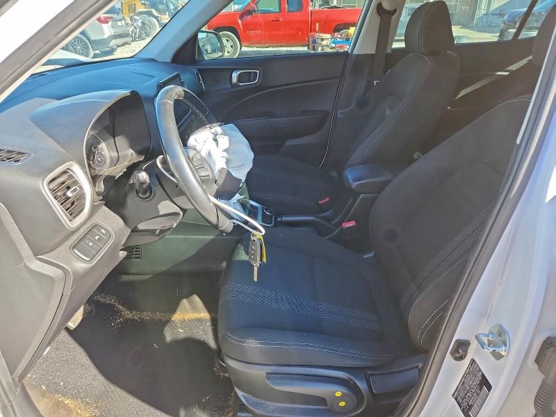 2022 Hyundai Venue sel