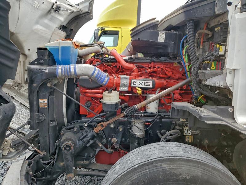 2022 Kenworth T680 Semi Truck
