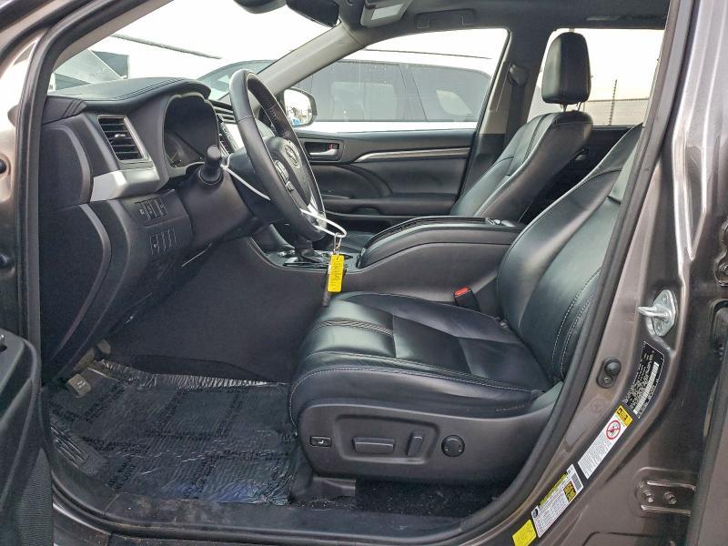 2017 Toyota Highlander se