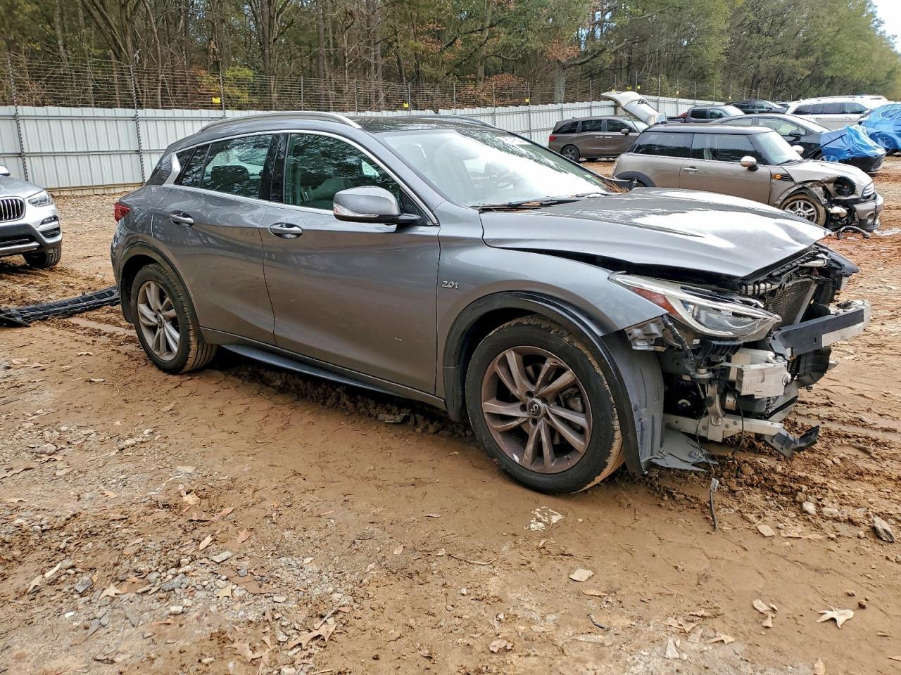 2018 Infiniti Qx30 Base