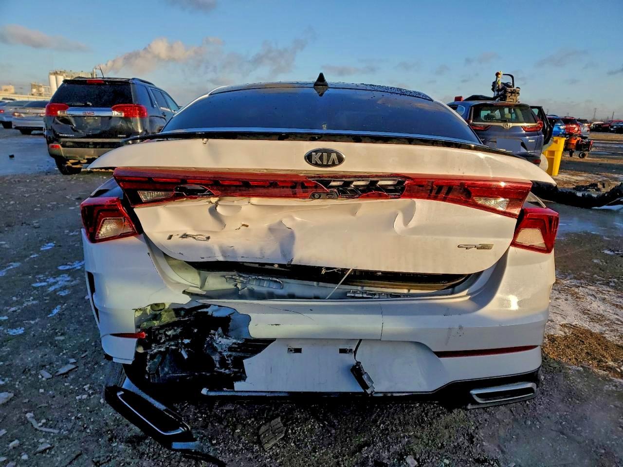 2021 KIA K5 gt Line