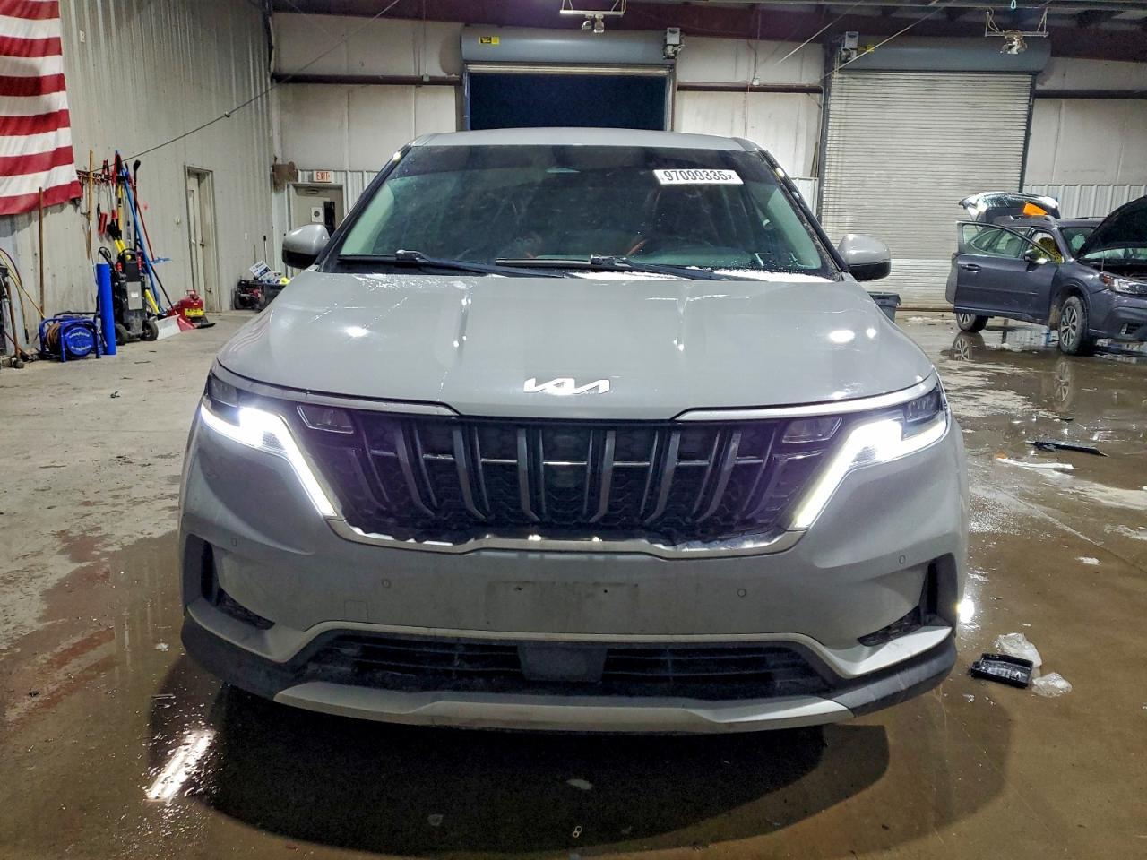 2023 KIA Carnival ex