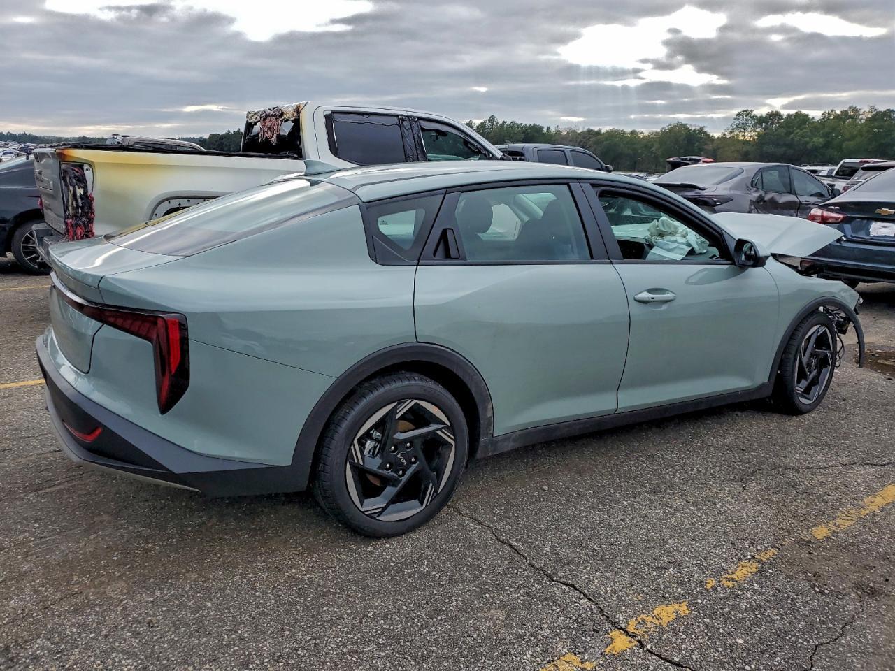 2025 KIA K4 ex