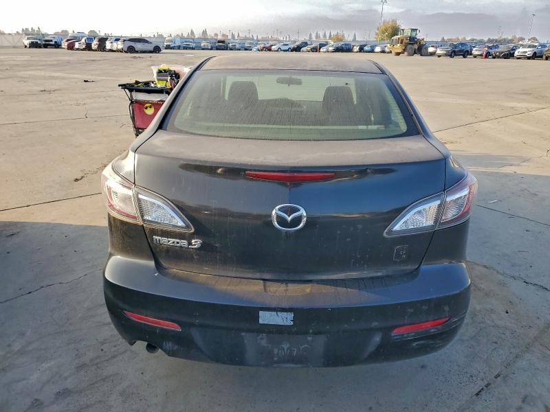 2013 Mazda 3 I