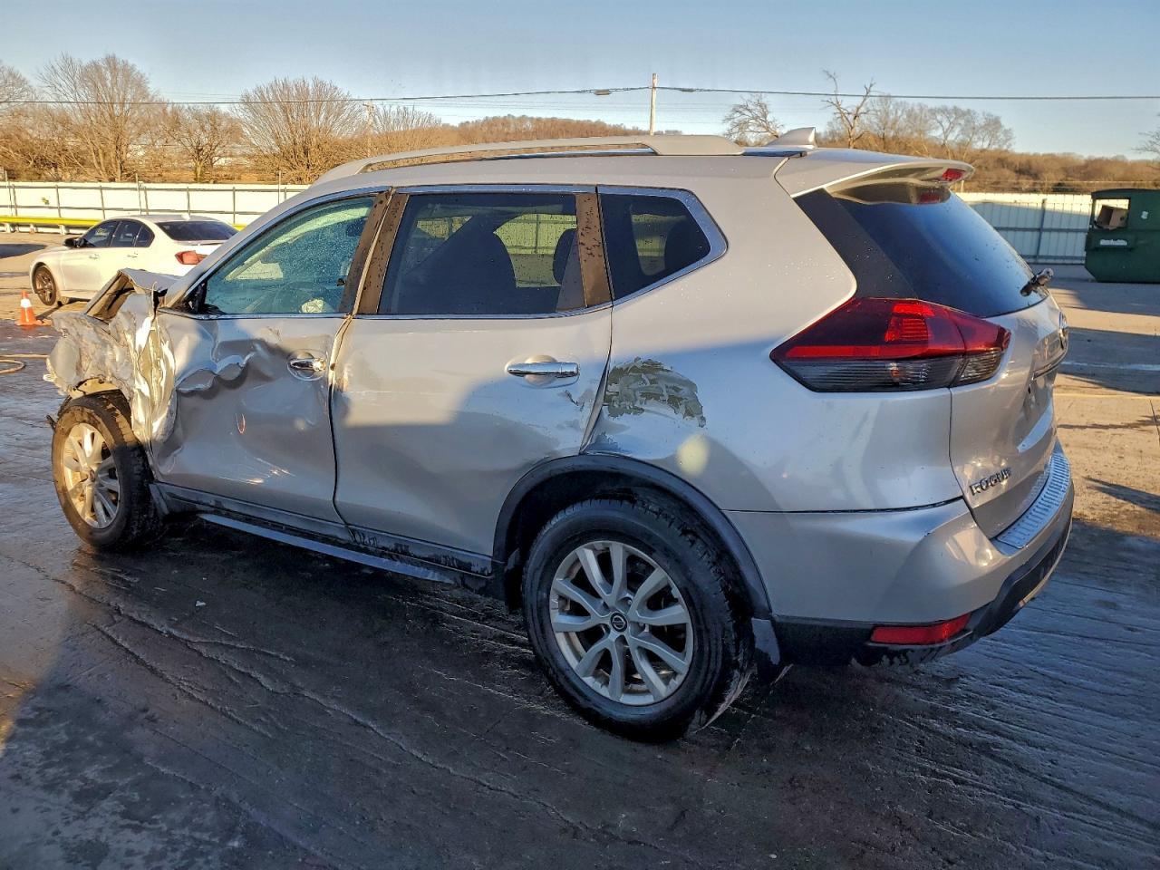 2018 Nissan Rogue sv