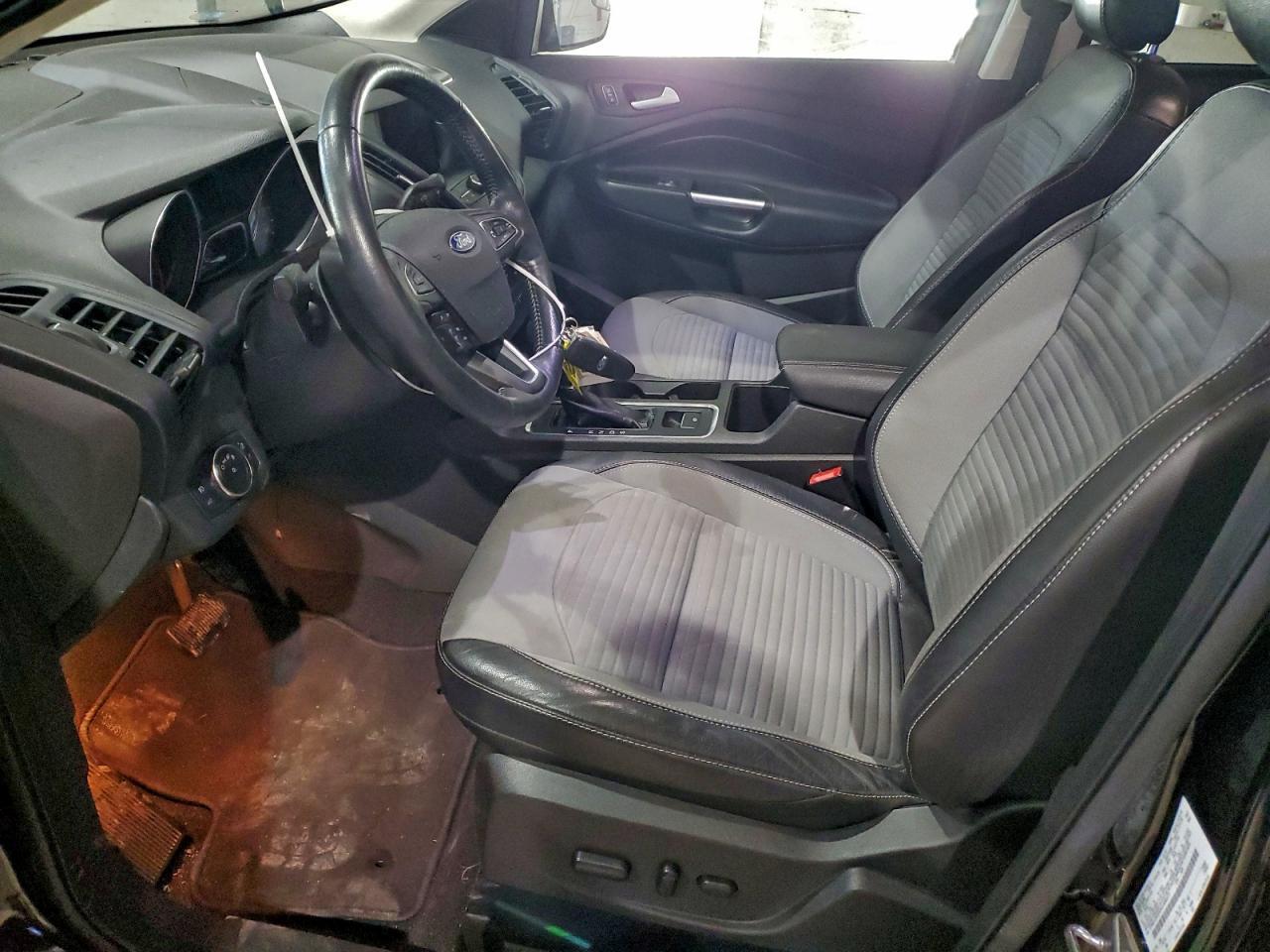 2019 Ford Escape se