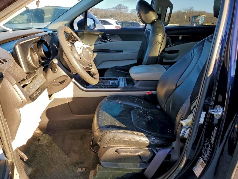 2022 KIA Carnival lx