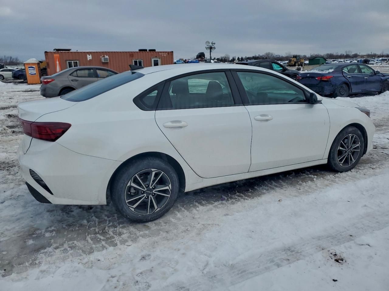 2024 KIA Forte lx