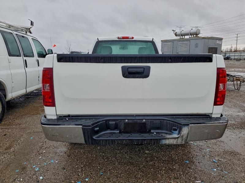 2013 Chev 1500 4X2 / Pickup