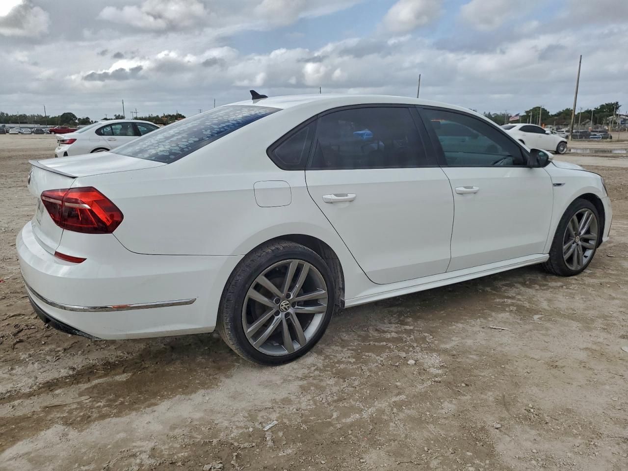 2018 Volkswagen Passat s