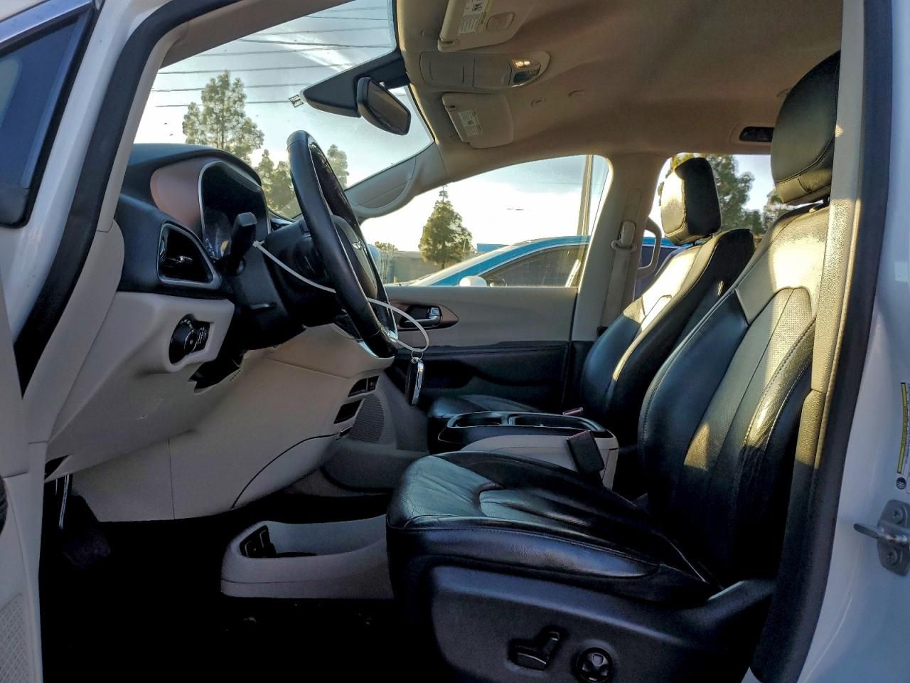 2019 Chrysler Pacifica Touring l