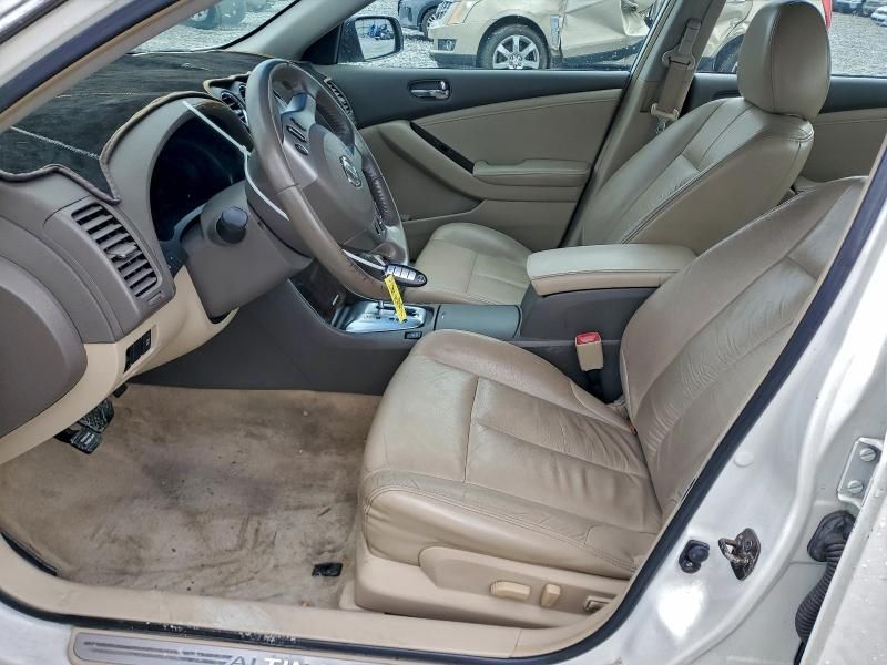 2010 Nissan Altima Base