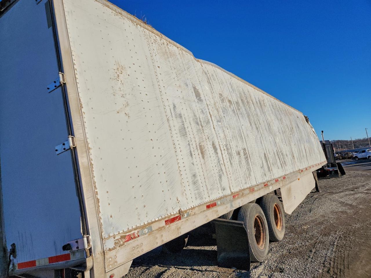 2015 Utility 2011 Utility VS2DX DRY Van Trailer