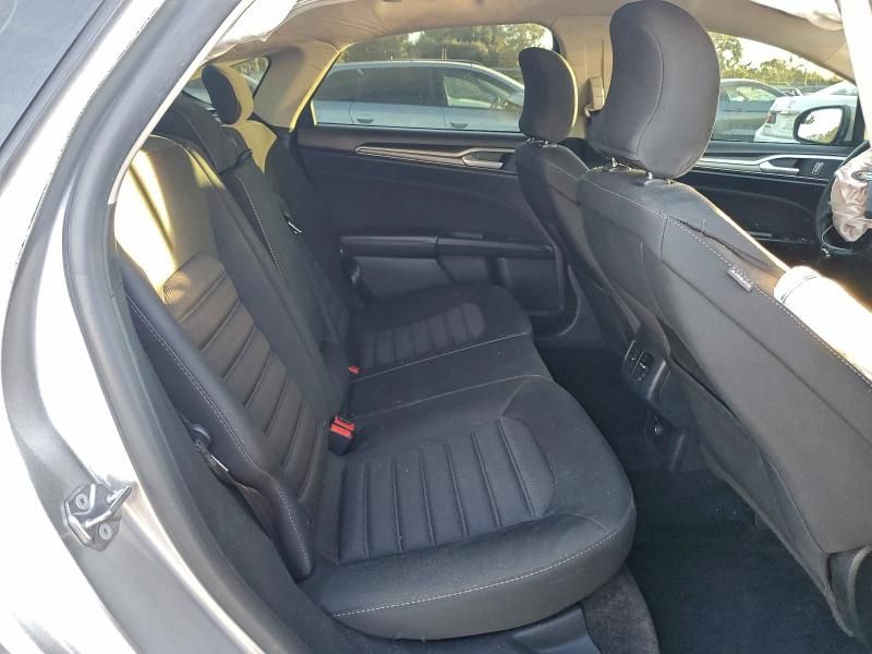 2018 Ford Fusion se Hybrid