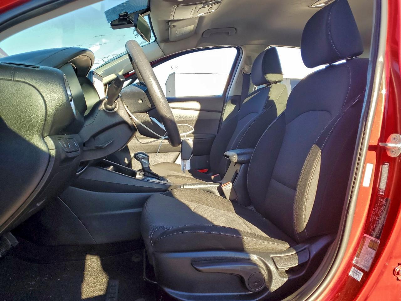 2024 KIA Forte lx