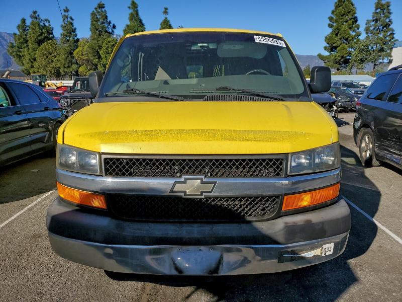 2013 Chevrolet Express 2500 Delivery van