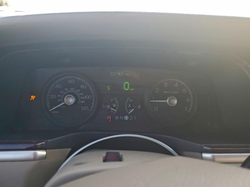 2007 Lincoln Town car Signature Limited