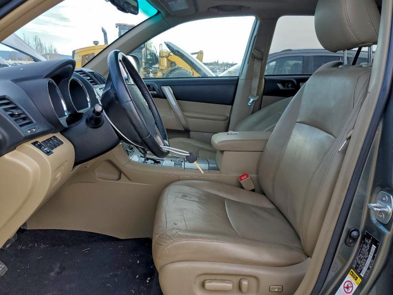 2013 Toyota Highlander se