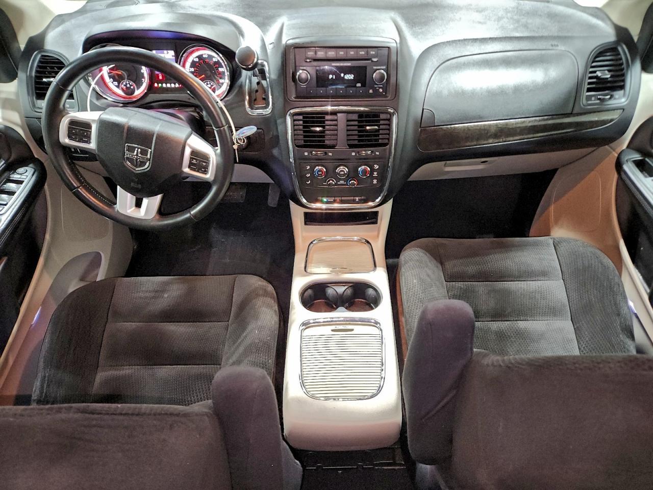 2014 Dodge Grand Caravan sxt
