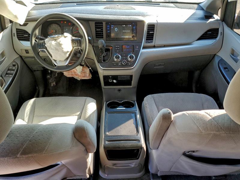 2015 Toyota Sienna le