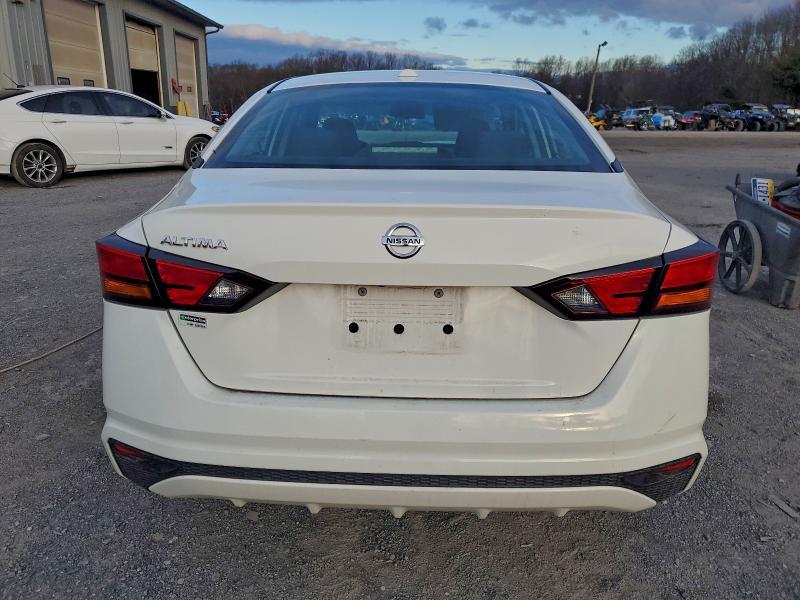 2019 Nissan Altima s