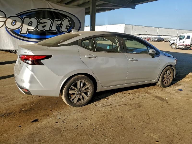 2021 Nissan Versa sv