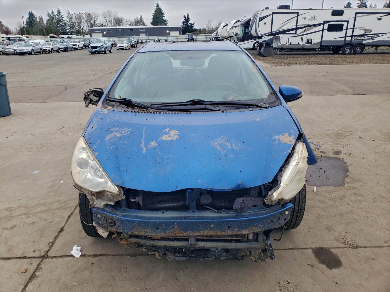 2013 Toyota Prius c