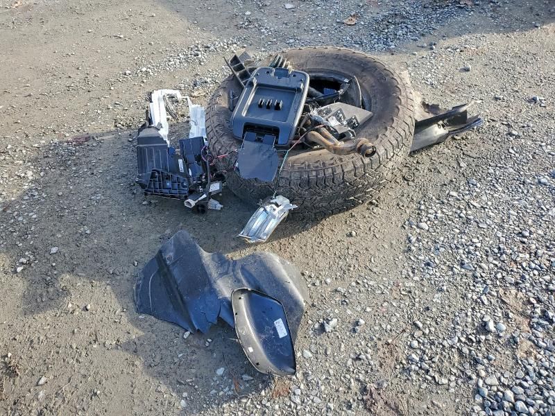 2023 Nissan Frontier s