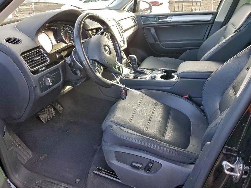 2016 Volkswagen Touareg Sport