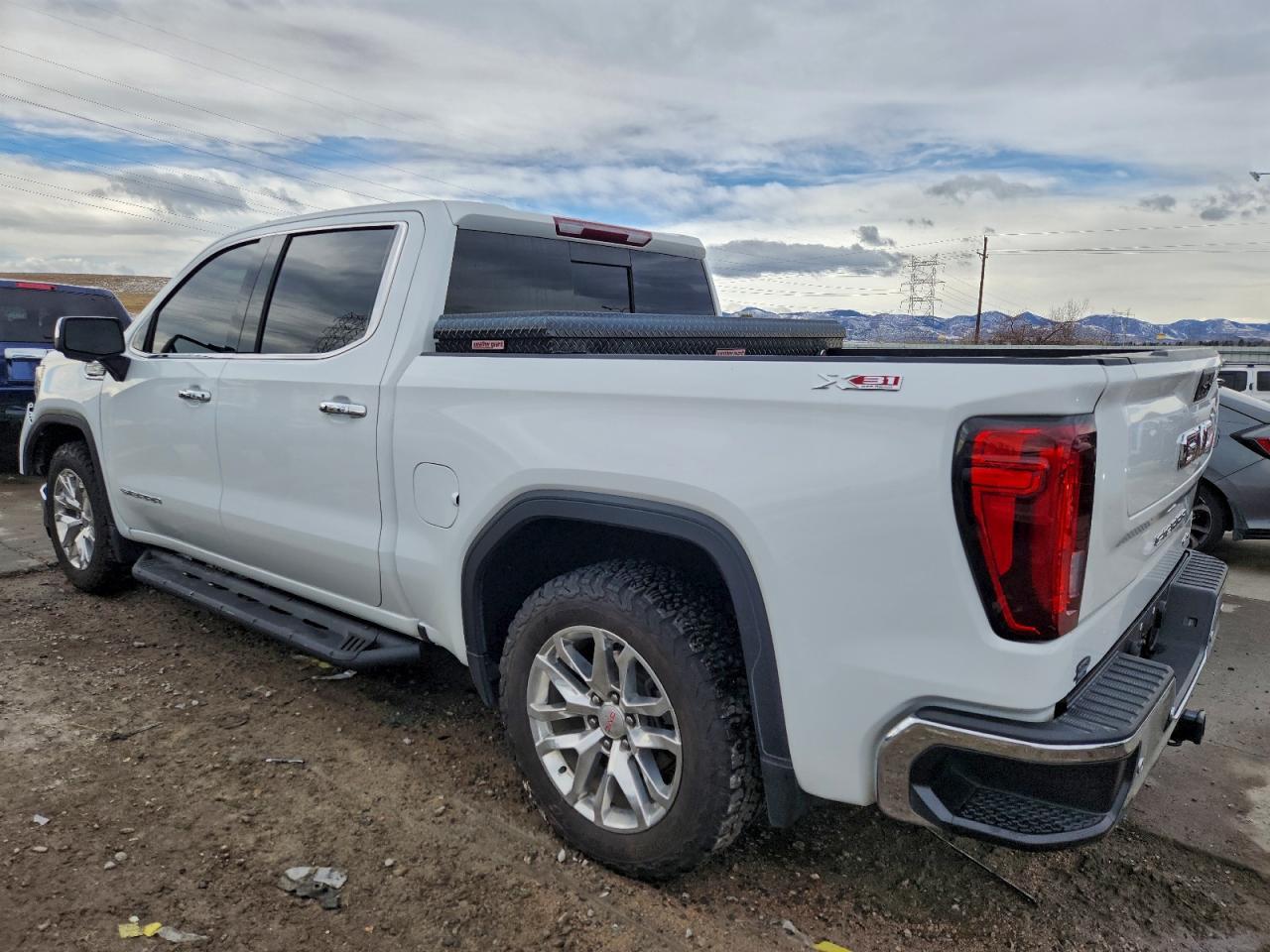 2022 GMC Sierra Limited K1500 slt