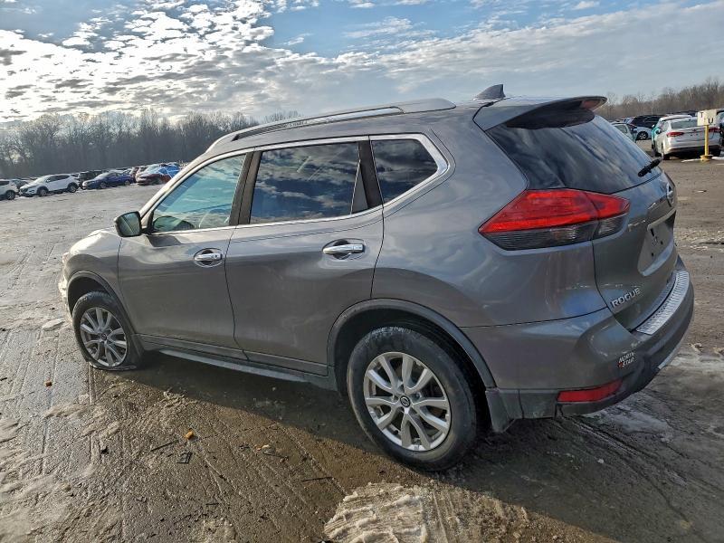 2017 Nissan Rogue sv