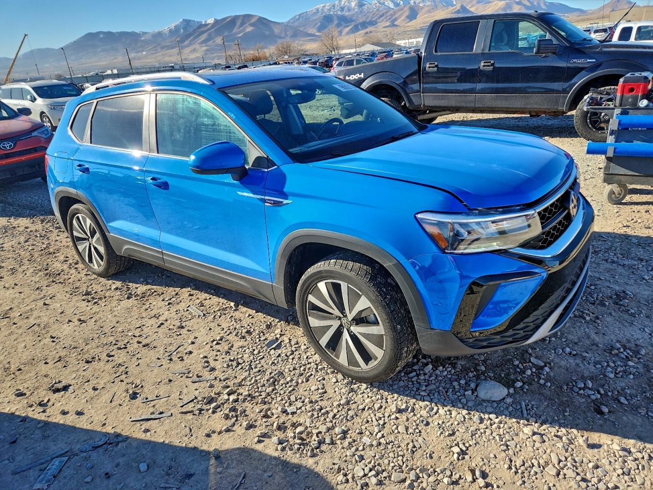 2023 Volkswagen Taos se