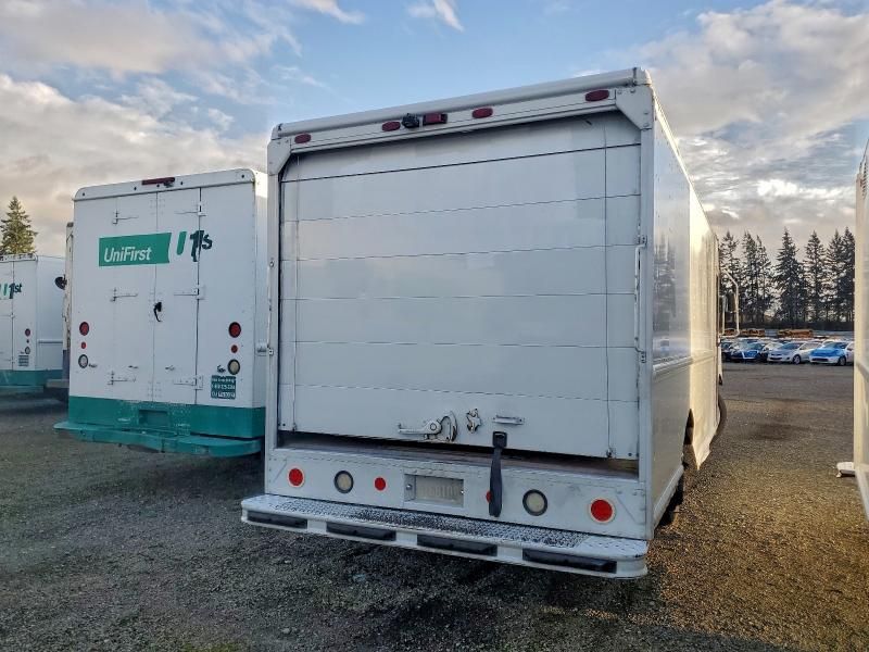 2007 Freightliner Mt45g Delivery Truck