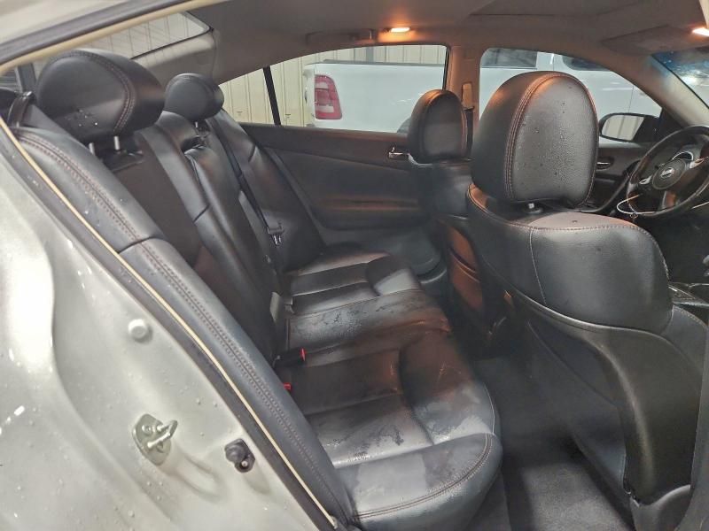 2011 Nissan Maxima s