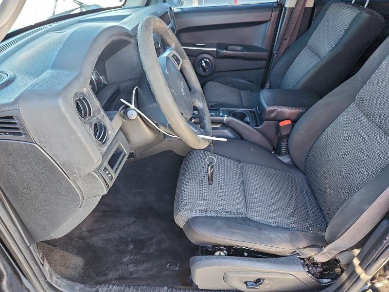 2009 Jeep Commander Sport