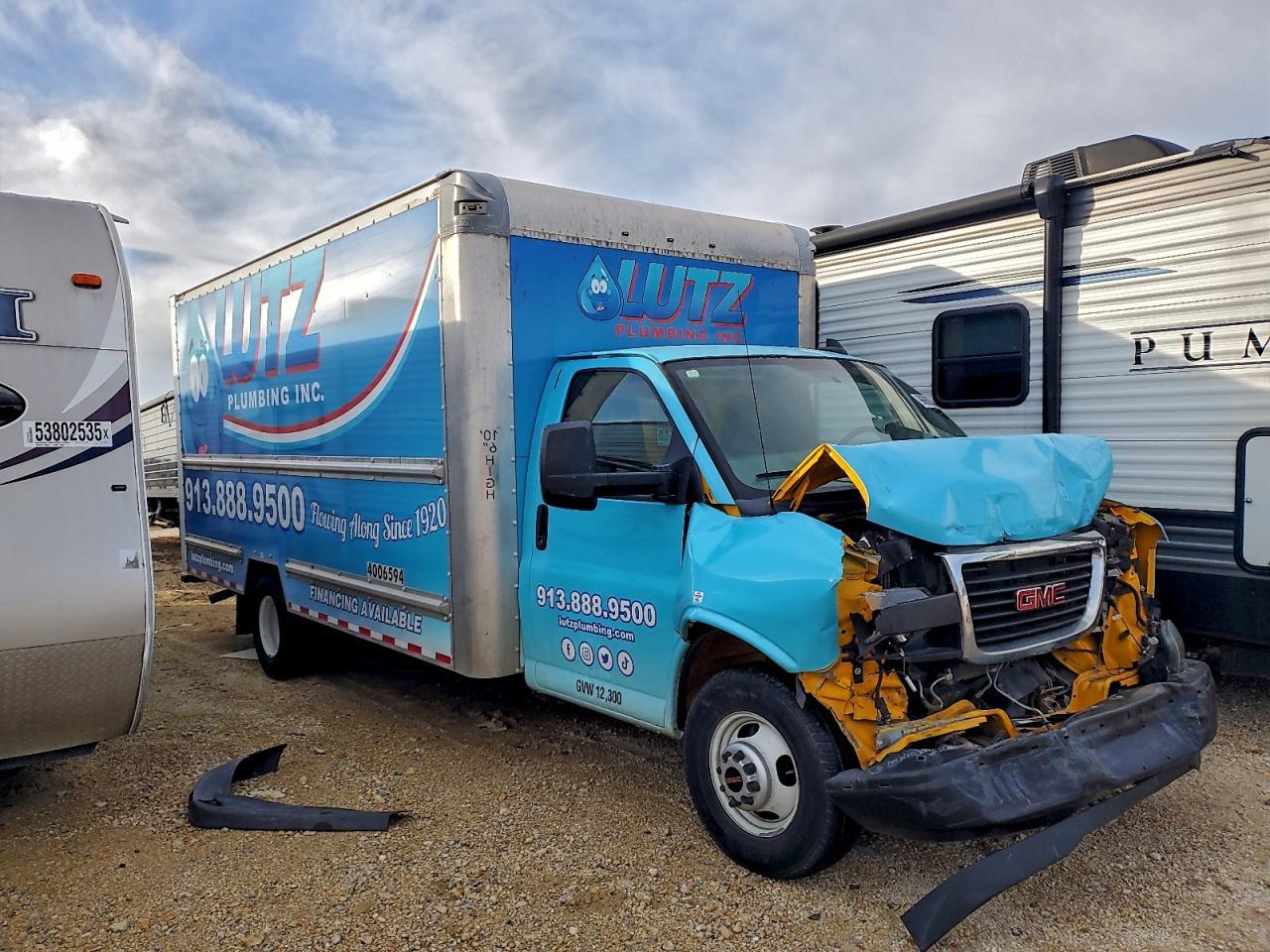 2018 GMC Savana BOX Truck