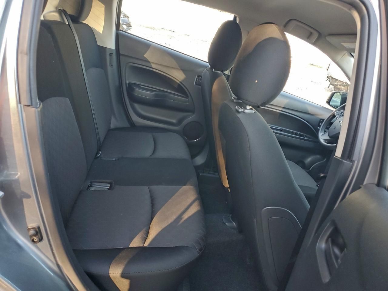 2021 Mitsubishi Mirage es